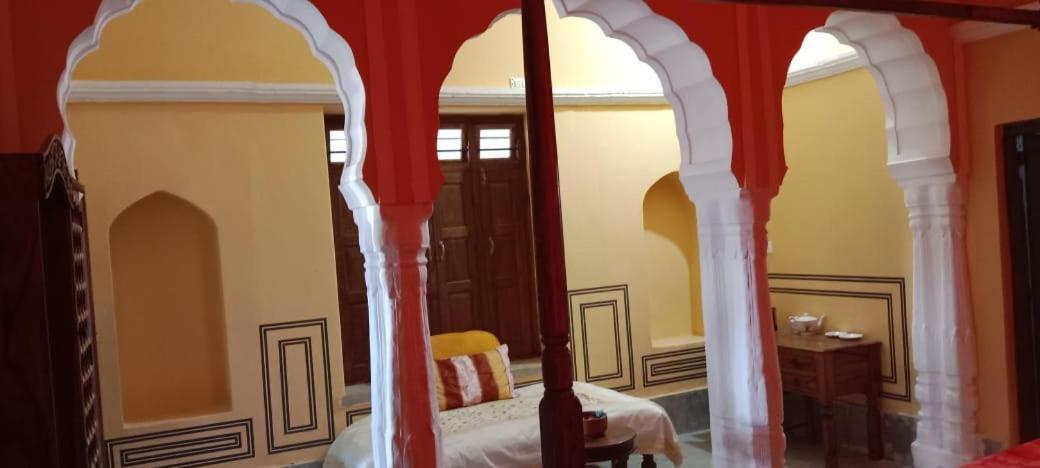 Hotel Radhika Haveli, Mandawa Mandāwa Екстериор снимка