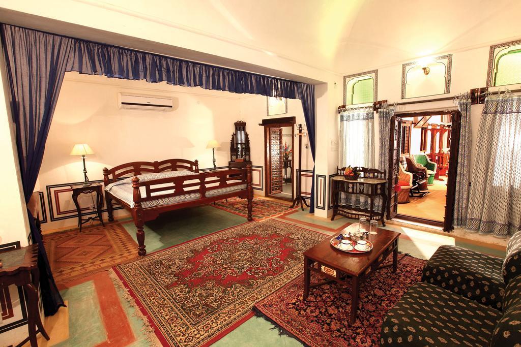 Hotel Radhika Haveli, Mandawa Mandāwa Екстериор снимка