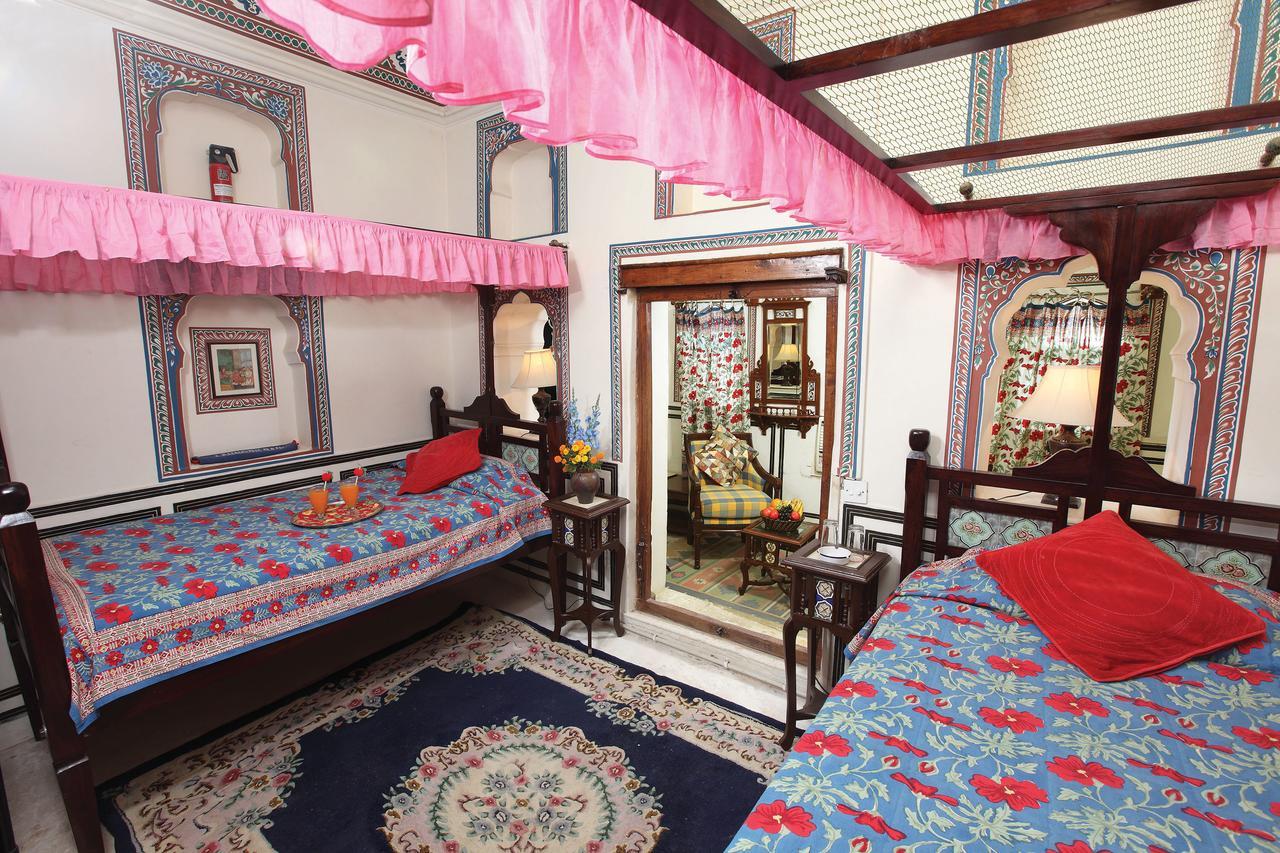 Hotel Radhika Haveli, Mandawa Mandāwa Екстериор снимка