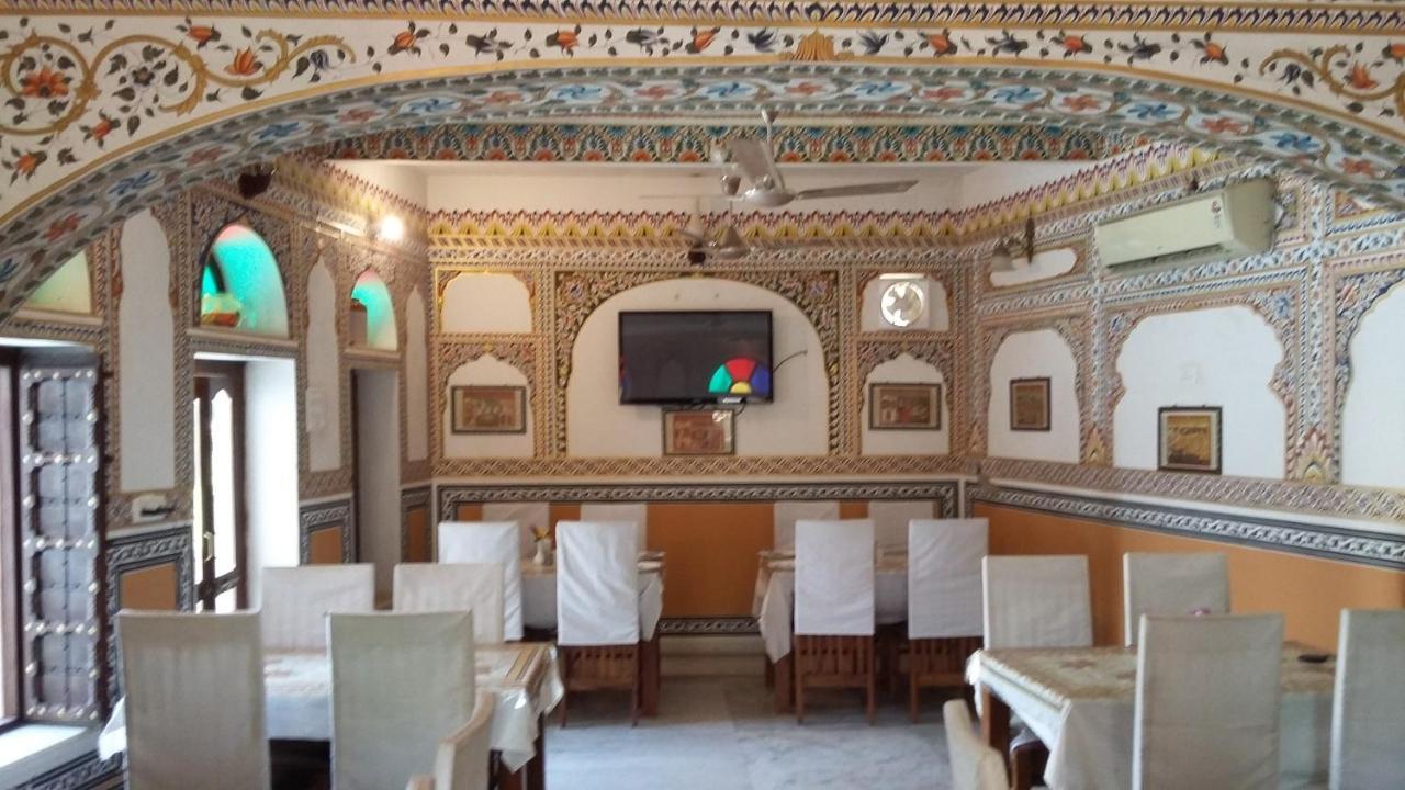 Hotel Radhika Haveli, Mandawa Mandāwa Екстериор снимка